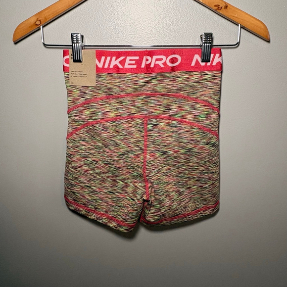 Women's Nike Pro Athletic Shorts XS Red Multi-color - Picture 2 of 4